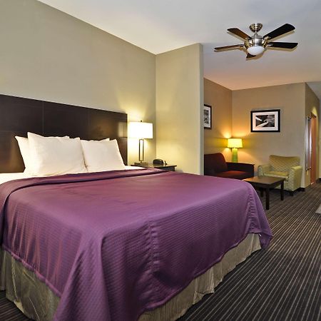 Best Western Giddings Inn & Suites Ruang foto