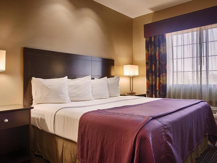 Best Western Giddings Inn & Suites Bagian luar foto