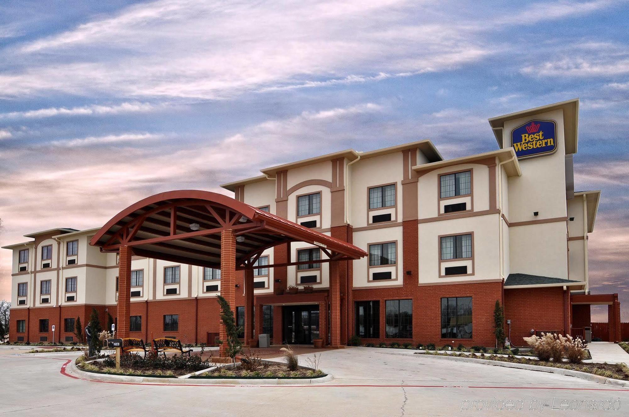 Best Western Giddings Inn & Suites Bagian luar foto